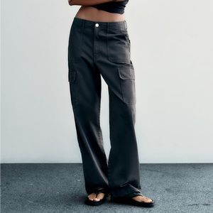 ZARA HIGH RISE TRF STRAIGHT LEG CARGO PANTS in ink blue size 10